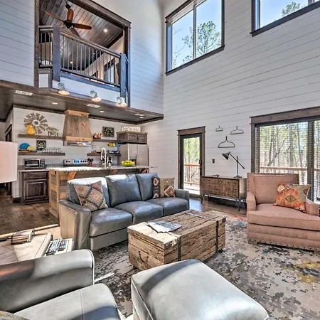 Luxury Cabin Getaway 1 Mi To Broken Bow Lake! Exterior photo