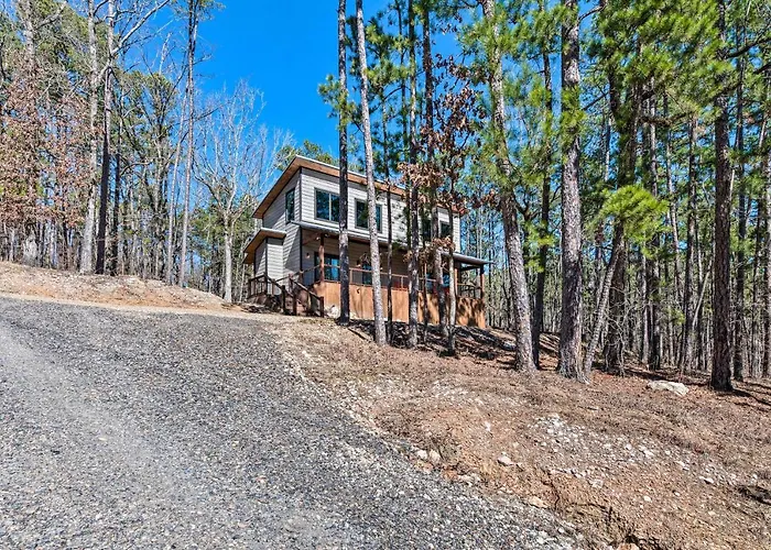 Luxury Cabin Getaway 1 Mi To Broken Bow Lake!