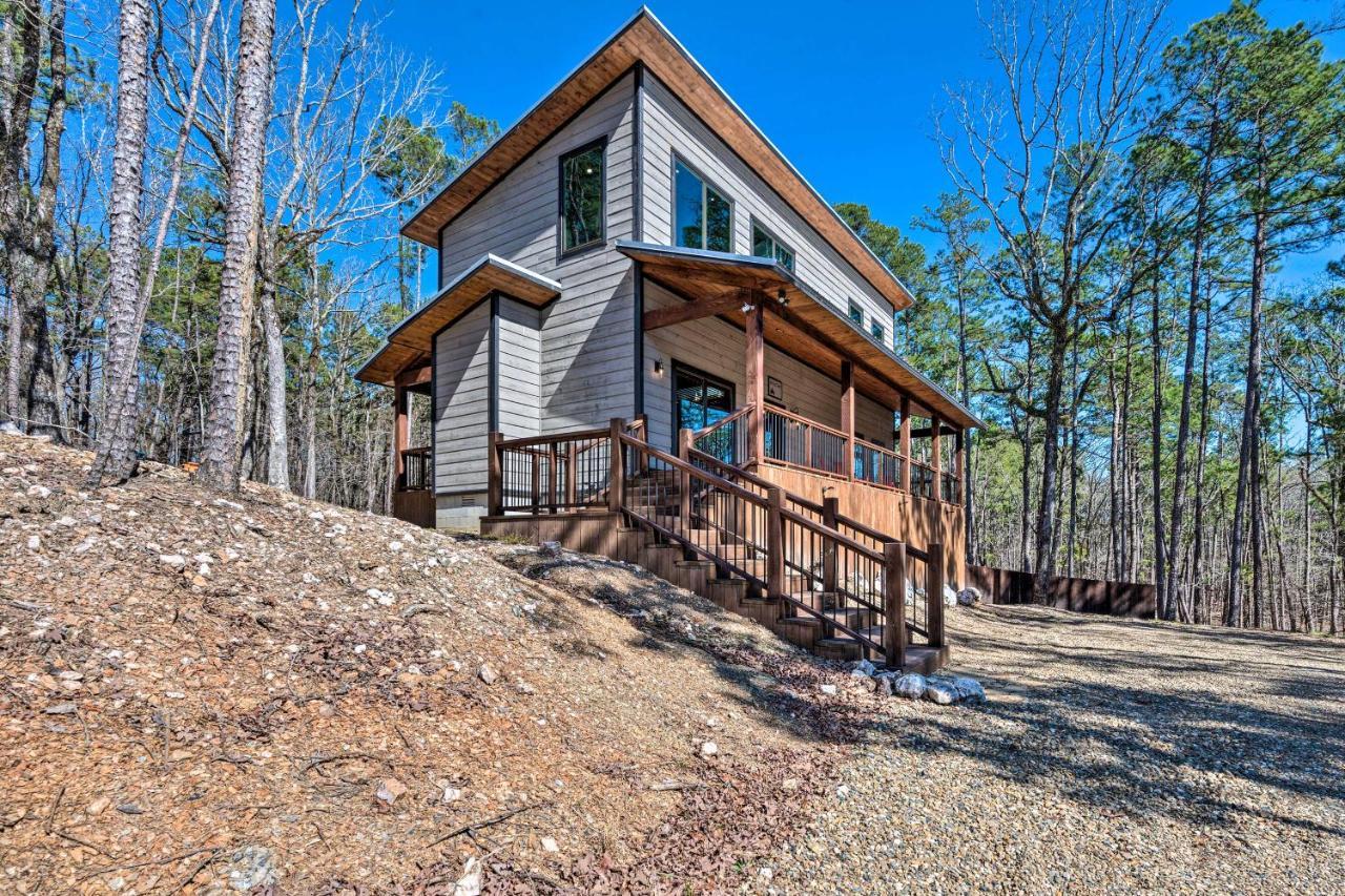 Luxury Getaway 1 Mi To Lake! Ferienhaus *