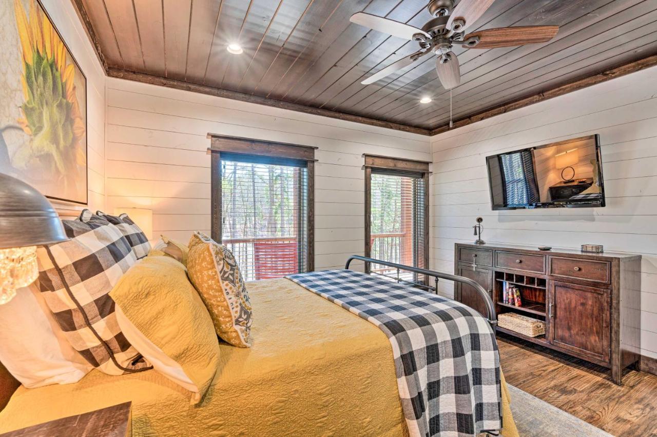Luxury Getaway 1 Mi To Lake! * Broken Bow
