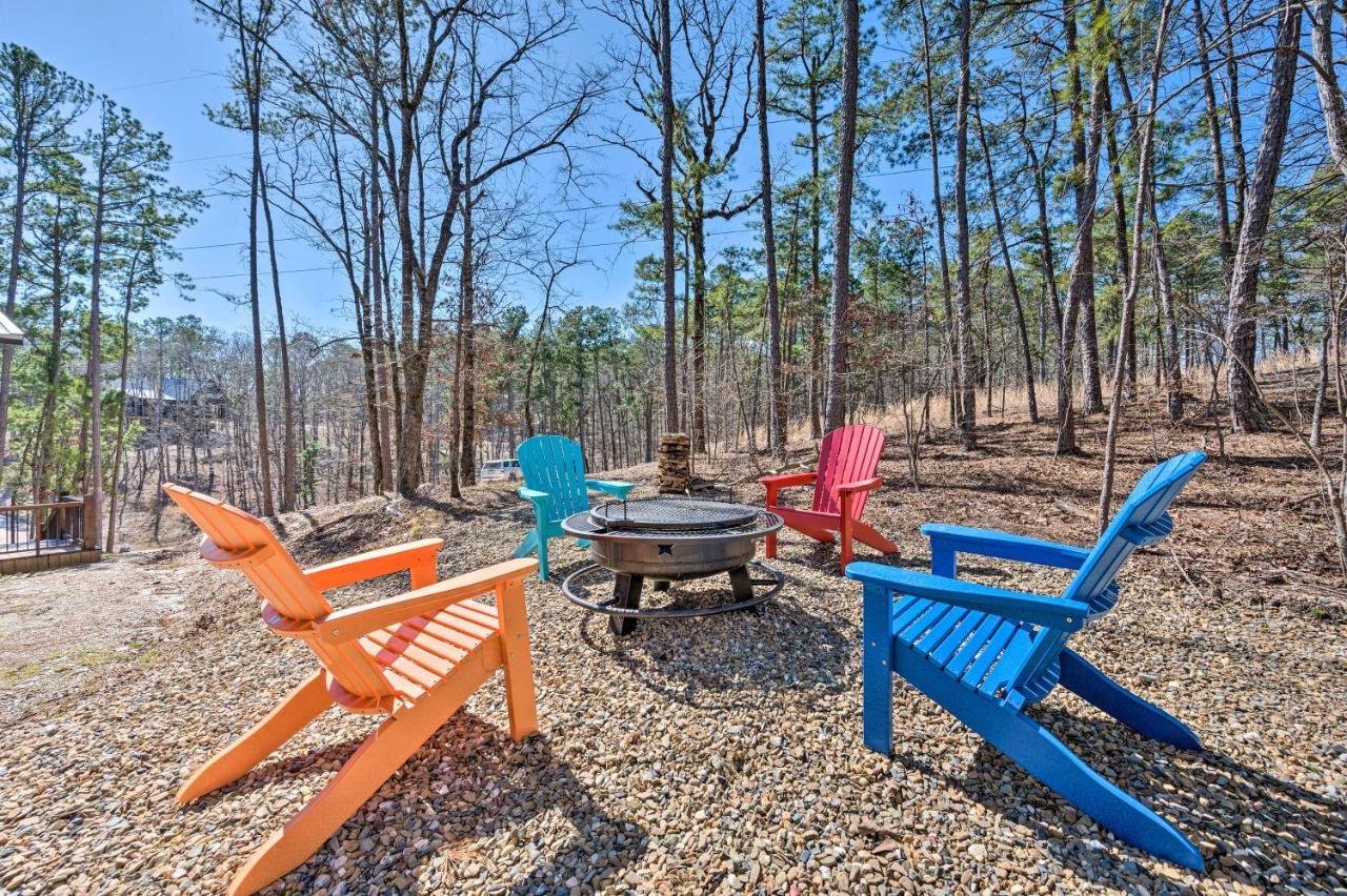 Luxury Getaway 1 Mi To Lake! Broken Bow